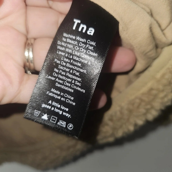 Aritzia Tna Sherpa Fleece Hooded Jacket Tan Size XXS - Picture 8 of 16